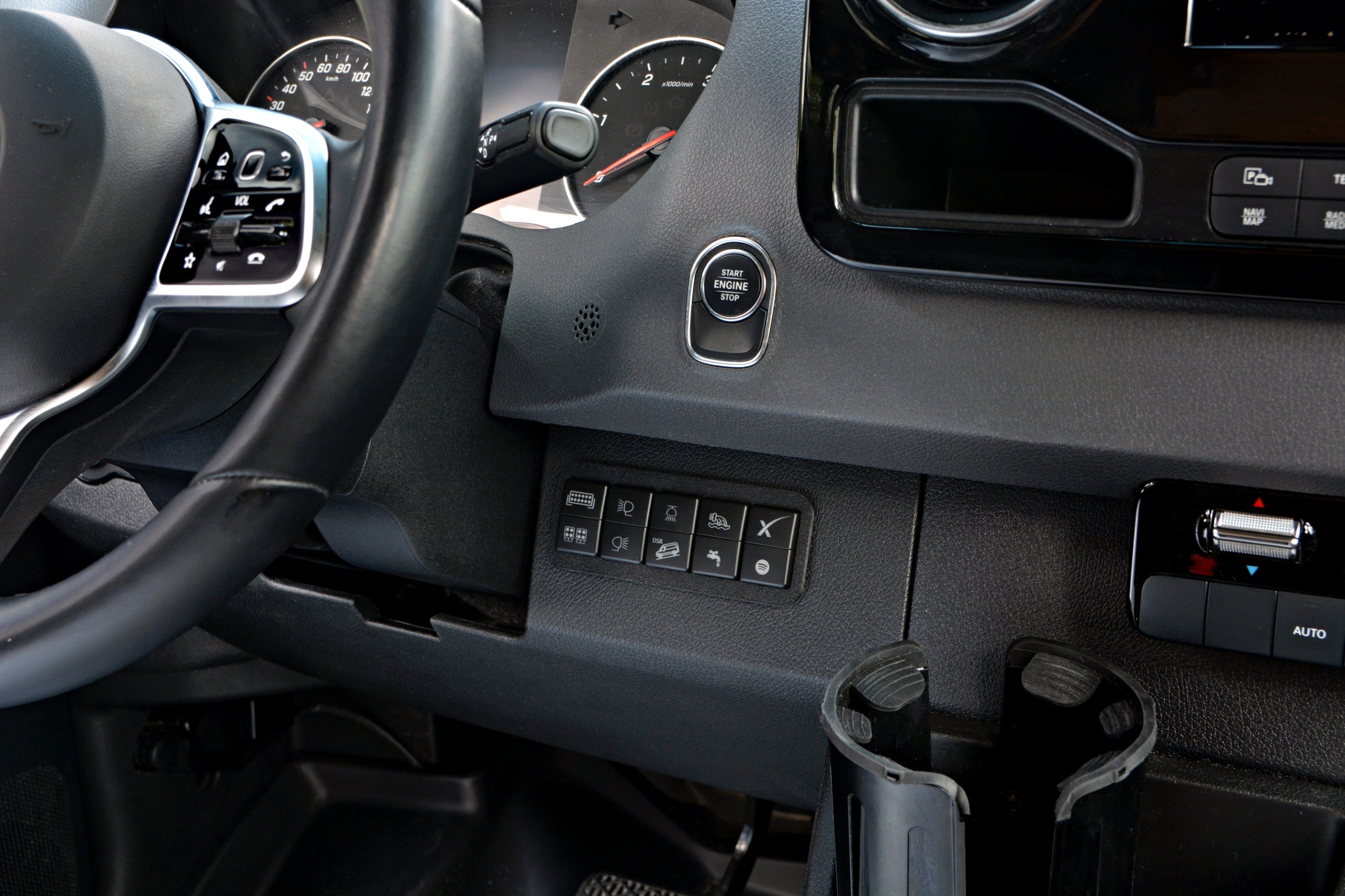 Mercedes-Benz Sprinter 907/VS30 Right side 10-Switch Dash Panel.